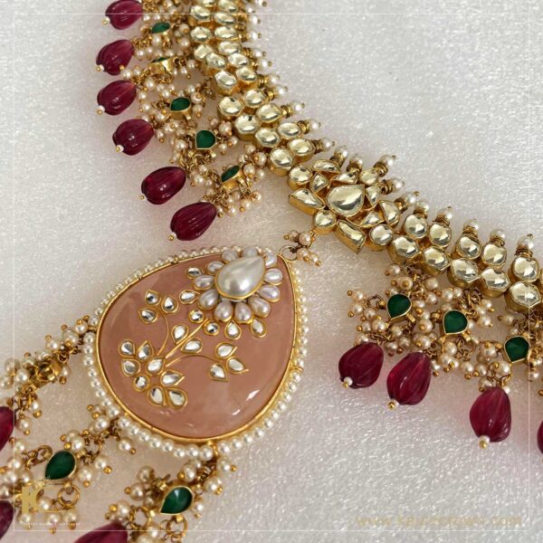 Naaz Necklace Set