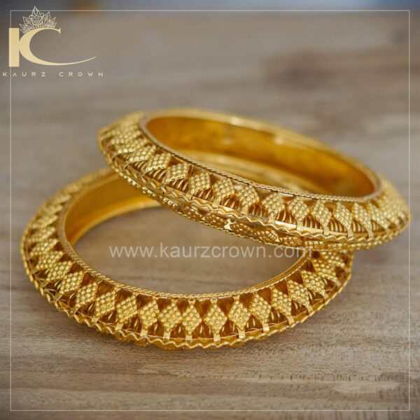 Sunehri pair of Bangles