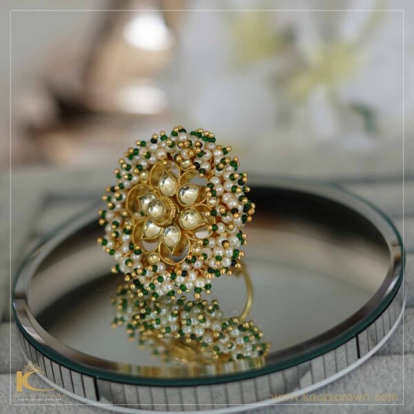 Nooraniyat Finger Ring