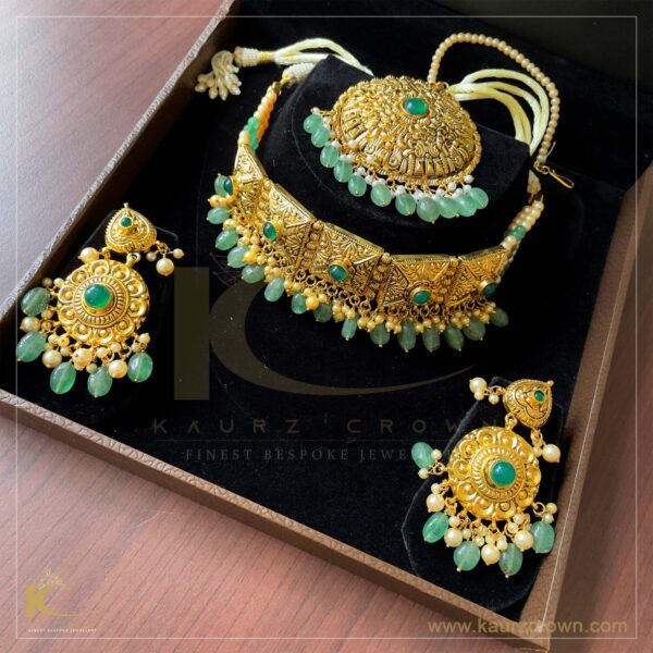 Noorjahan Traditional Antique Gold Polished Choker Set (Green)