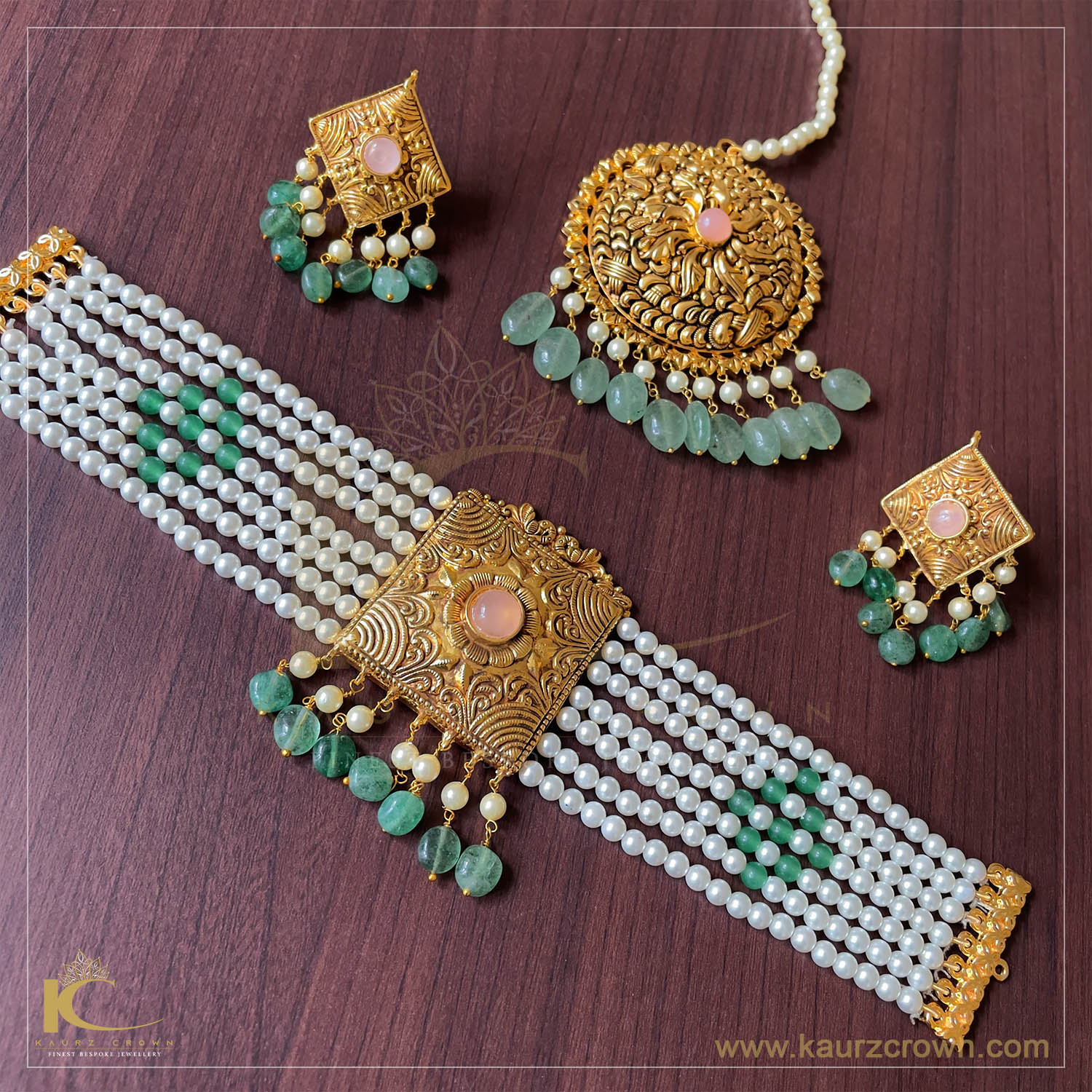 Sanam Traditional Antique Gold Polished Choker Set