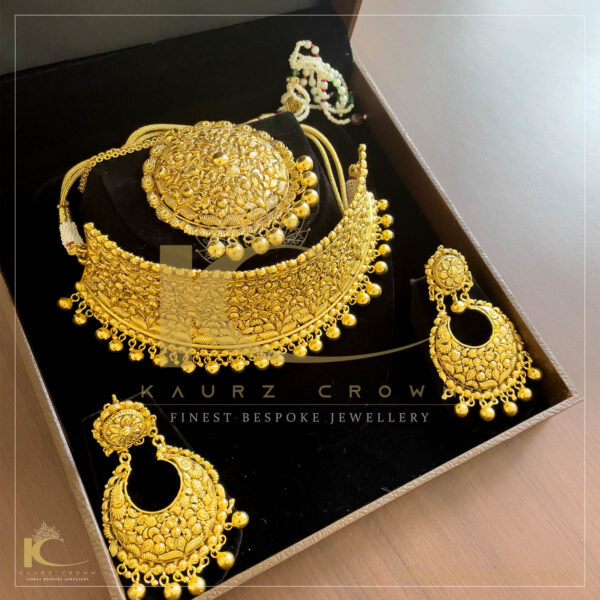 Dilkash Traditional Antique Gold Plated Choker Set