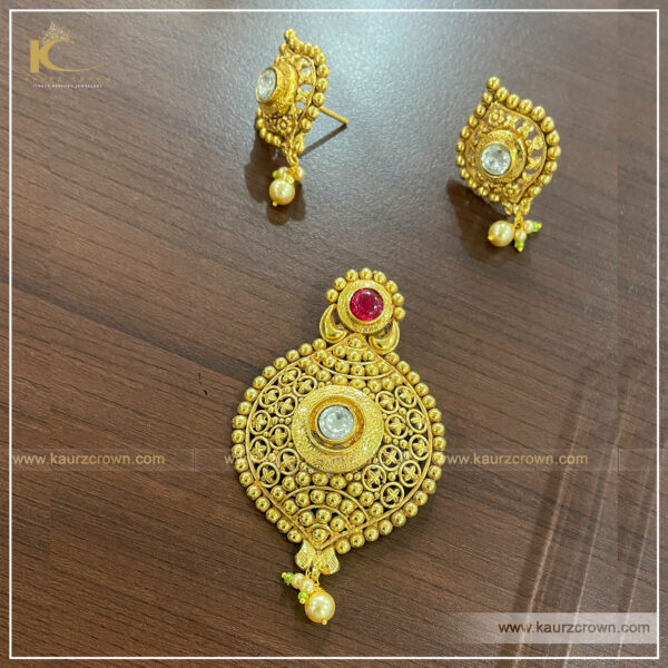 Niharika Gold Plated Pendant Necklace Set , kaurz crown , punjabi jewwellery , online jewellery store