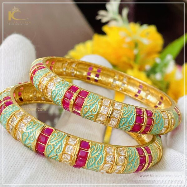 Faiza Traditional Antique Gold Plated Bangles , bangles , gold plated , kaurz crown , punjabi jewellery , gold plated , traditional , jewellery store , online jewellery store