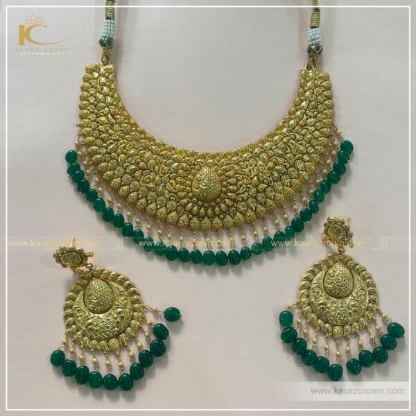 Fiza , Gold plated , necklace set , kaurz crown , punjbai jewellery store , online store , passa , tikka , earrings , green stone