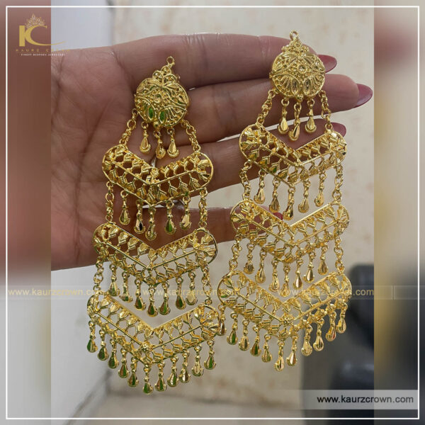 Traditional Gold Jhumka Earrings Design for Ideas Latest Gold Hoop Earring  Design | Gold bridal jewellery sets, Gold earrings designs, Bridal gold  jewellery