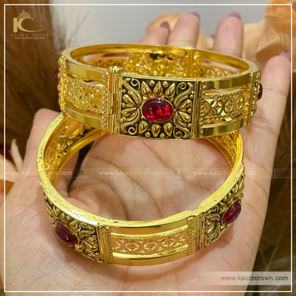 Tehreem Traditional Gold Plated Bangles , kaurz crown , punjabi jewellery , online jewellery store , gold plated