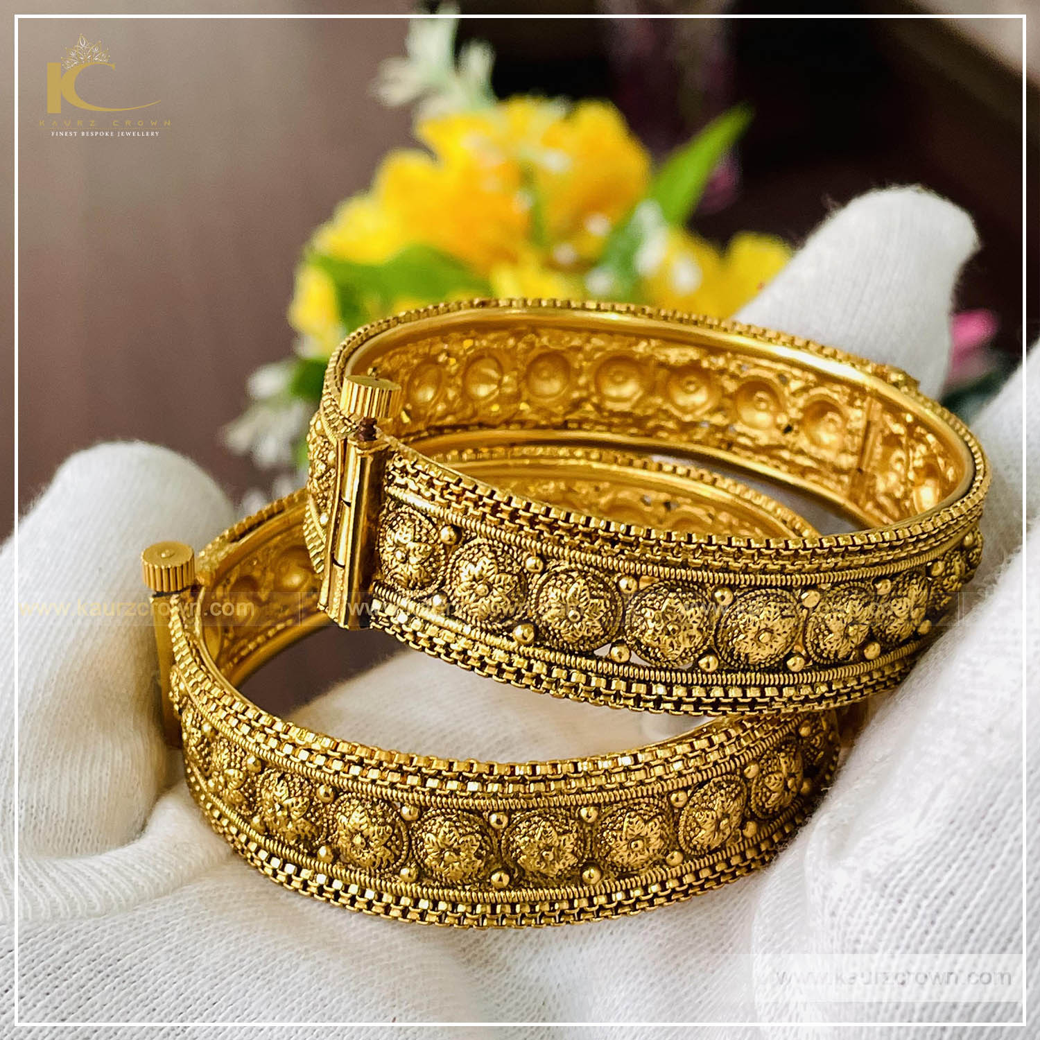 Zabeen Traditional Antique Gold Plated Bangles , kaurz crown , online jewellery store , jewellery shop , Zabeen bangles