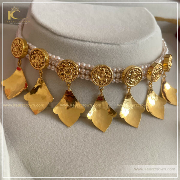 Nihaar Traditional Antique Gold Plated Choker Set , choker set , kaurz crown , traditonal jewellery , gold plated jewellery , nihaar choker set , antique jewellery , kaurz crown jewellery store