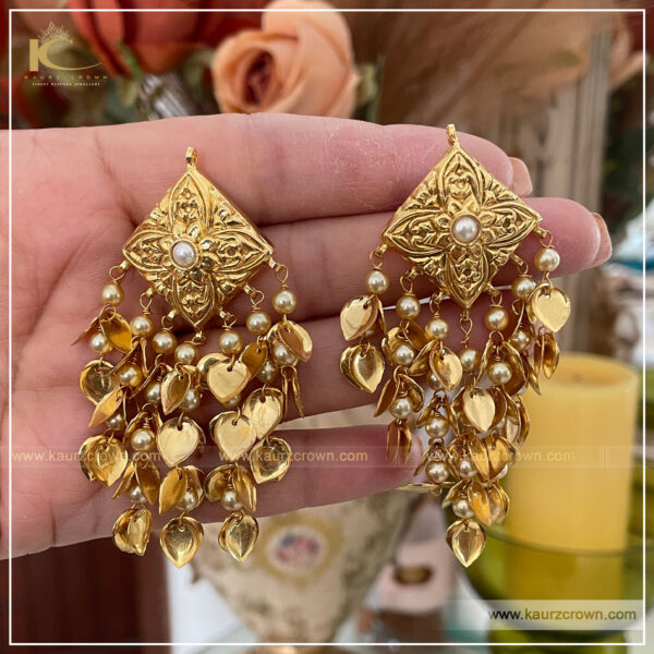 Zinnat Traditional Antique Gold Plated Earrings Tikka Set , kaurz crown jewellery , online jewellery store , gold plated jewellery , zinnat tikka